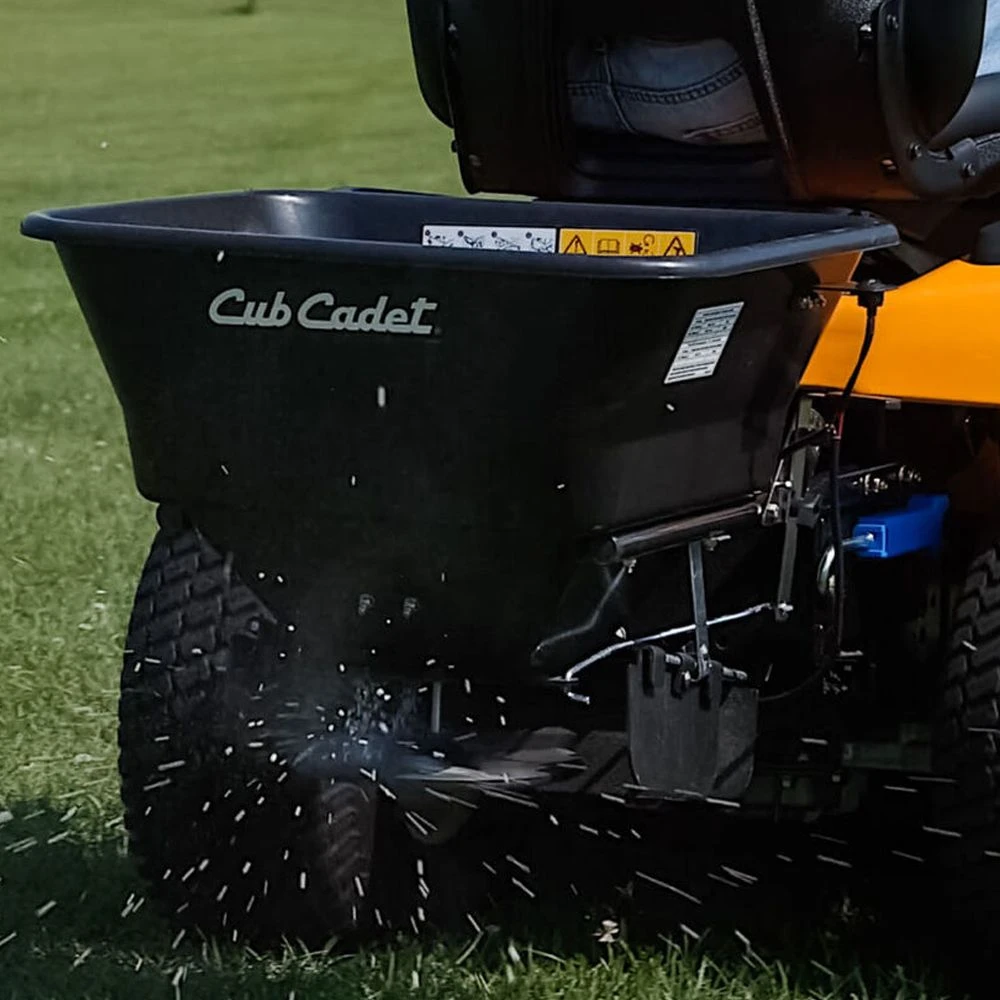 Cub Cadet 45kg FastAttach™ Mounted Electric Rear Spreader 4 Cub Cadet 45kg FastAttach™ Mounted Electric Rear Spreader - Image 4