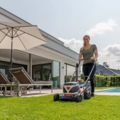 AL-KO 36V 42.2 Li Comfort Push Cordless Lawn Mower (with 1 X 4Ah Battery & Charger) -Greenworks Sale Shop al ko energyflex 42.2 li lawmower lifestyle 2 1