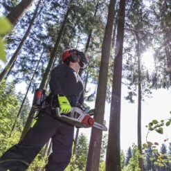 AL-KO 36V CS 4030 Comfort Cordless Chainsaw (Bare Tool) -Greenworks Sale Shop al ko energyflex cs4030 chainsaw lifestyle 4 1