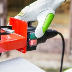 AL-KO LSV 550/6 6 Ton Vertical Electric Log Splitter 16 AL-KO LSV 550/6 6 Ton Vertical Electric Log Splitter -Greenworks Sale Shop al ko lsv 550 6 log splitter switch 1