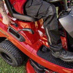 Solo By AL-KO T 18-93 HD-A V2 Comfort 93cm/36" Hydrostatic Rear Collect Lawn Tractor -Greenworks Sale Shop al ko t13 93.3hd lawn tractor controls 2