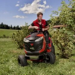 Solo By AL-KO T 18-103 HD-A V2 Comfort 103cm/42" Hydrostatic Rear Collect Lawn Tractor -Greenworks Sale Shop al ko t13 93.3hd lawn tractor lifestyle 2 3