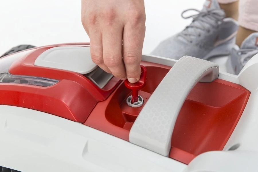 AL-KO 36V Moweo 3.29 Li Easy Push Cordless Lawn Mower (with 4Ah Battery & Charger) 7 AL-KO 36V Moweo 3.29 Li Easy Push Cordless Lawn Mower (with 4Ah Battery & Charger) - Image 7