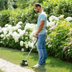 Bosch UniversalGrassCut 18-26G 26cm 18V Cordless Grass Trimmer / Lawn Edger (with 2.5Ah Battery & Charger) -Greenworks Sale Shop bosch universal grass cut 18 26 grass trimmer 3