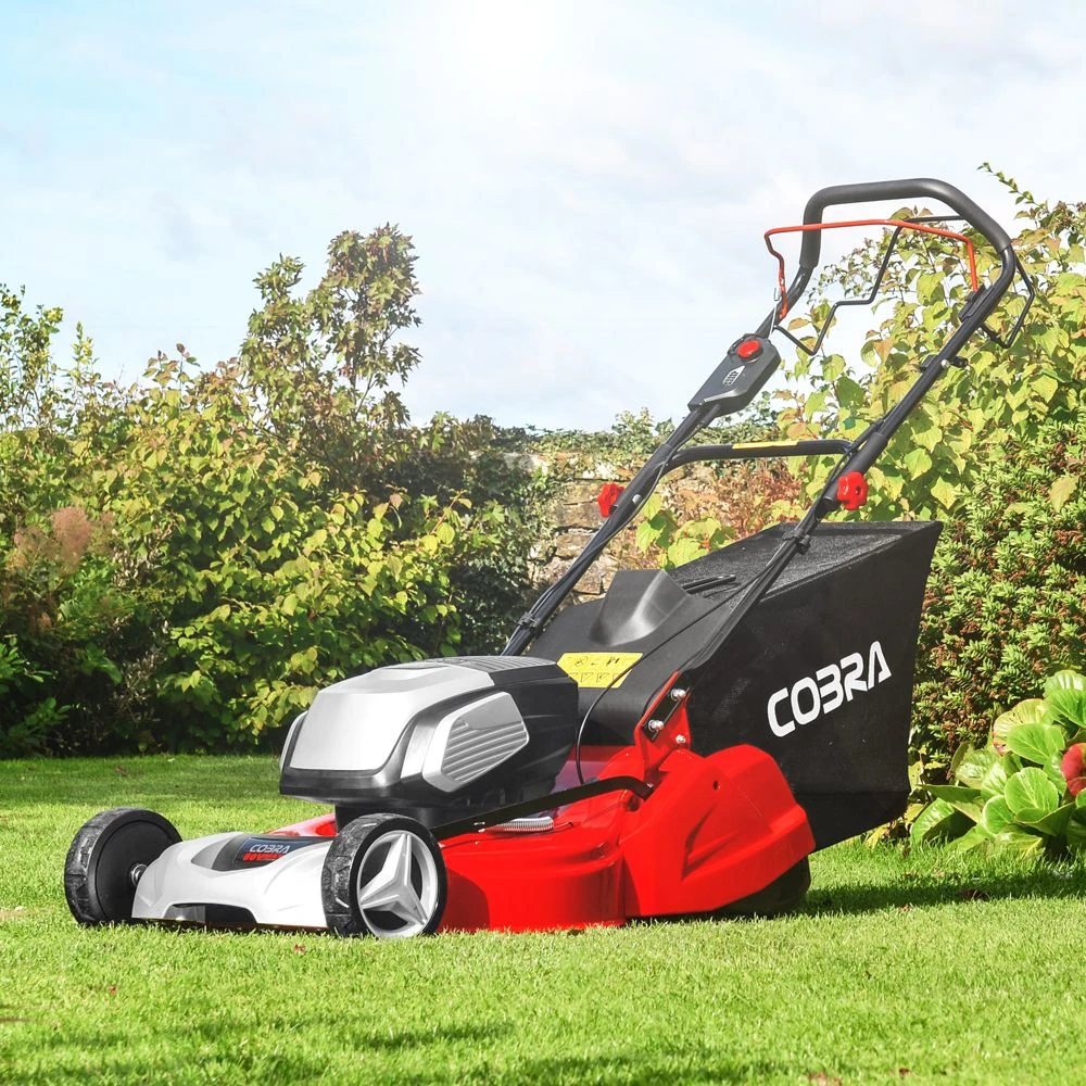 Cobra RM51SP80V 80V Self-Propelled Rear Roller Cordless Lawn Mower (with 2 X 40V 5Ah Batteries & 2 X Fast Chargers) 9 Cobra RM51SP80V 80V Self-Propelled Rear Roller Cordless Lawn Mower (with 2 X 40V 5Ah Batteries & 2 X Fast Chargers) - Image 9