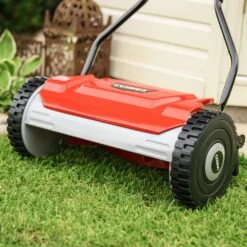 Cobra HM381 Cylinder Hand Push Lawn Mower -Greenworks Sale Shop cobra hm381 lawnmower lifestyle 2