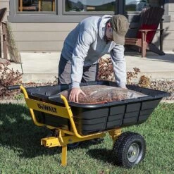 DeWalt DXTB0573 363kg/800lb Push/Tow Swivel/Dump Cart -Greenworks Sale Shop dewalt cart lifestyle 2