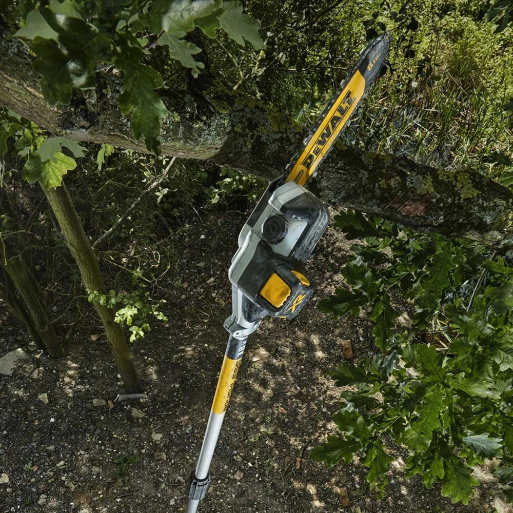 DeWalt DCMPS567P1-GB 18V XR Cordless Pole Saw (with 5Ah Battery & Charger) 7 DeWalt DCMPS567P1-GB 18V XR Cordless Pole Saw (with 5Ah Battery & Charger) - Image 7