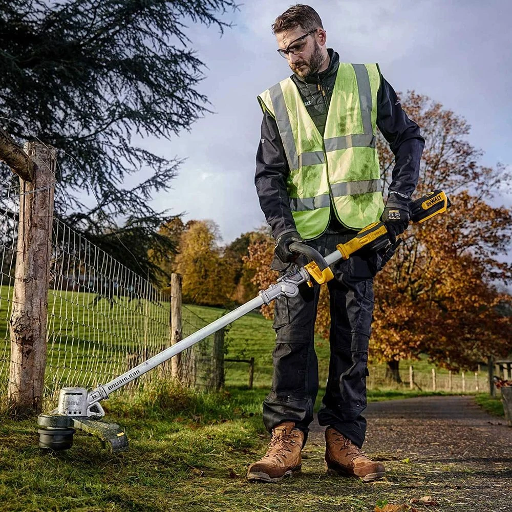 DeWalt DCMST561P1-GB 18V XR Cordless Grass Trimmer (with 5Ah Battery & Charger) 10 DeWalt DCMST561P1-GB 18V XR Cordless Grass Trimmer (with 5Ah Battery & Charger) - Image 10