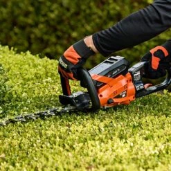Echo DHC-2800R 56 EFORCE Cordless Hedge Trimmer (Bare Tool) -Greenworks Sale Shop echo dhc 2800r hedge trimmer lifestyle 2