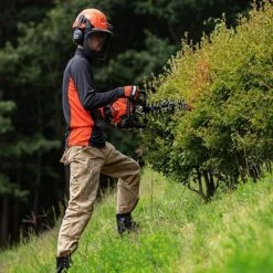 Echo HC-2020 Petrol Hedge Trimmer -Greenworks Sale Shop echo hc 2020 hedge trimmer lifestyle 3