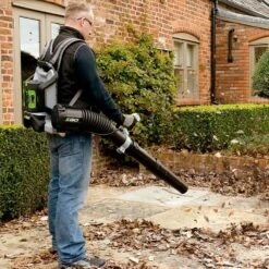 EGO Power+ LB6002E 56V Cordless Backpack Leaf Blower (with 5Ah Battery & Charger) -Greenworks Sale Shop ego lb6000e backplack blower lifestyle 2 1