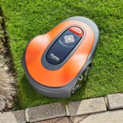 Flymo EasiLife Go 250 Robotic Lawn Mower 14 Flymo EasiLife Go 250 Robotic Lawn Mower -Greenworks Sale Shop felgo250 lifestyle 2jpg