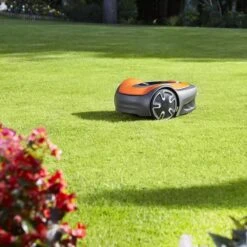 Flymo EasiLife Go 500 Robotic Lawn Mower -Greenworks Sale Shop felgo250 lifestyle 1