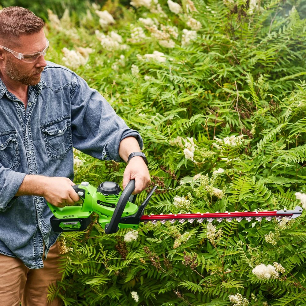 GreenWorks G24HT56II 24V Cordless Hedge Trimmer (Bare Tool) 2 GreenWorks G24HT56II 24V Cordless Hedge Trimmer (Bare Tool) - Image 2