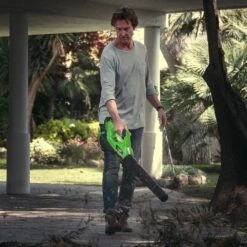 GreenWorks G40ABK2 G-MAX 40V Cordless Axial Blower (with 1 X 2Ah Battery And 2A Standard Charger) -Greenworks Sale Shop greenworks g40ab blower lifestyle 2 1