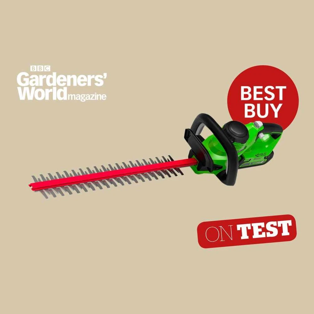 GreenWorks G40HT61K2 G-MAX 40V Cordless Hedge Trimmer (with 2Ah Battery & 2A Charger) (Bundle Builder) 5 GreenWorks G40HT61K2 G-MAX 40V Cordless Hedge Trimmer (with 2Ah Battery & 2A Charger) (Bundle Builder) - Image 5