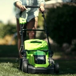 GreenWorks G40LM41 2-in-1 G-MAX 40V Push Cordless Lawn Mower (Bare Tool) -Greenworks Sale Shop greenworks g40lm41 lawnmower lifestyle front 2