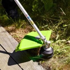 GreenWorks GD24X2TX Split-Shaft 48V (2 X 24V) Cordless Grass Trimmer (Bare Tool) 8 GreenWorks GD24X2TX Split-Shaft 48V (2 X 24V) Cordless Grass Trimmer (Bare Tool) -Greenworks Sale Shop greenworks gd24x2tx brushcutter head 2