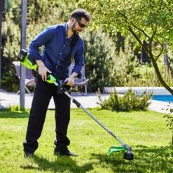 GreenWorks GD24X2TX Split-Shaft 48V (2 X 24V) Cordless Grass Trimmer (Bare Tool) 9 GreenWorks GD24X2TX Split-Shaft 48V (2 X 24V) Cordless Grass Trimmer (Bare Tool) -Greenworks Sale Shop greenworks gd24x2tx brushcutter lifestyle