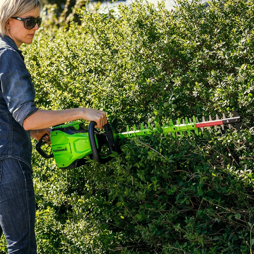 GreenWorks Pro GD60HT 60V Cordless Hedge Trimmer (Bare Tool) 4 GreenWorks Pro GD60HT 60V Cordless Hedge Trimmer (Bare Tool) - Image 4