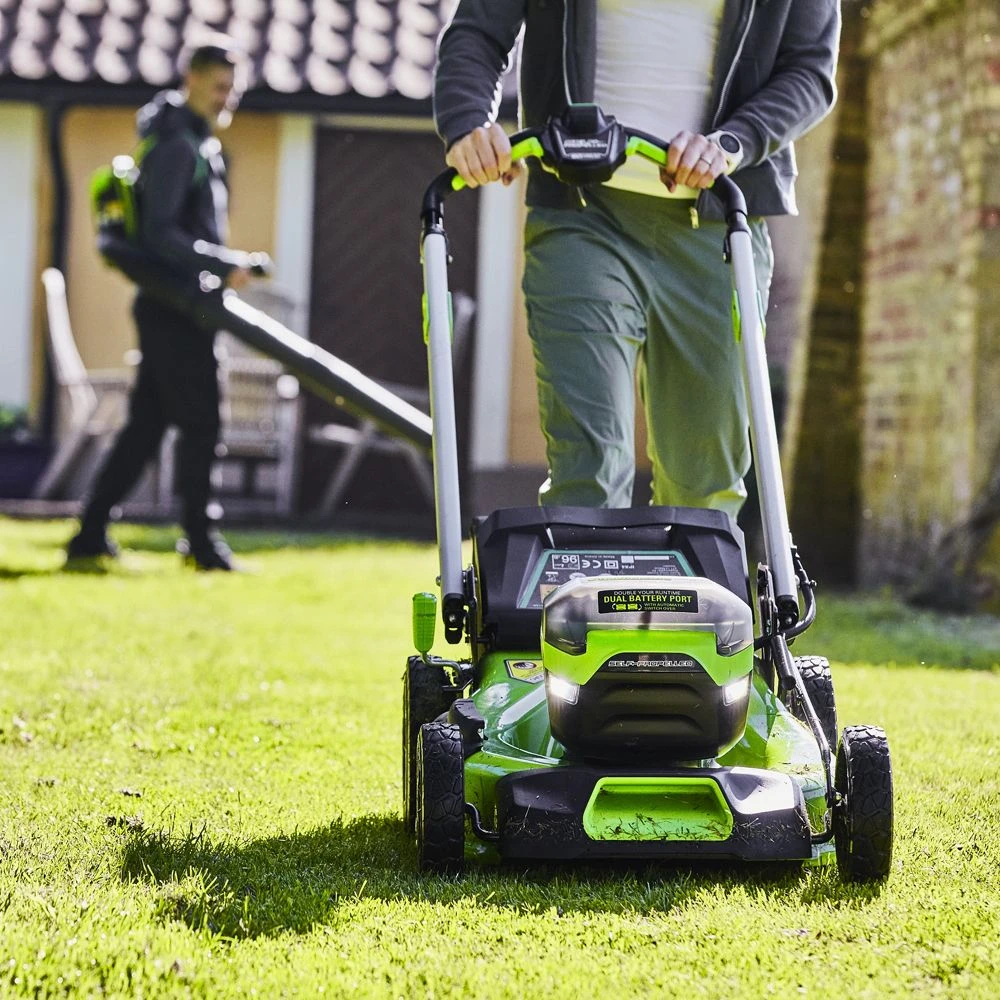 GreenWorks Pro GD60LM51SP 4-in-1 60V Variable Speed Self-Propelled Cordless Lawn Mower (Bare Tool) 4 GreenWorks Pro GD60LM51SP 4-in-1 60V Variable Speed Self-Propelled Cordless Lawn Mower (Bare Tool) - Image 4