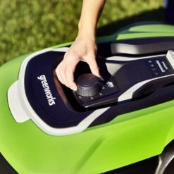 GreenWorks Optimow® 10 Robotic Lawn Mower 8 GreenWorks Optimow® 10 Robotic Lawn Mower -Greenworks Sale Shop greenworks optimow10 lifestyle2