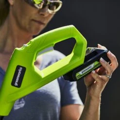 GreenWorks G24LT25 25cm 24V Cordless Grass Trimmer (Bare Tool) (Bundle Builder) 9 GreenWorks G24LT25 25cm 24V Cordless Grass Trimmer (Bare Tool) (Bundle Builder) -Greenworks Sale Shop gwg24lt25 battery 2