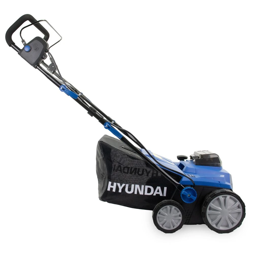 Hyundai HY2197 2 X 20V MAX (40V) Cordless Artificial Grass Sweeper (with 2 X 4Ah Batteries & Twin Charger) (Bundle Builder) 2 Hyundai HY2197 2 X 20V MAX (40V) Cordless Artificial Grass Sweeper (with 2 X 4Ah Batteries & Twin Charger) (Bundle Builder) - Image 2