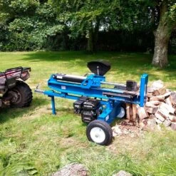 Hyundai HYLS25000T 25 Tonne Horizontal & Vertical Petrol Log Splitter 16 Hyundai HYLS25000T 25 Tonne Horizontal & Vertical Petrol Log Splitter -Greenworks Sale Shop hyundai hyls25000t log splitter lifestyle horizontal 2