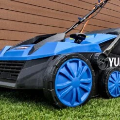 Hyundai HYSW1600E 1600W 38cm Electric Artificial Grass Sweeper / Brush -Greenworks Sale Shop hyundai hysw1600e sweeper lifestyle close