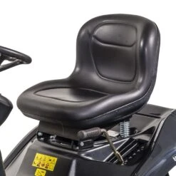 Oleo-Mac OM 107 L/24 KH 107cm Hydrostatic Side Discharge Lawn Tractor -Greenworks Sale Shop om107 24kh seat