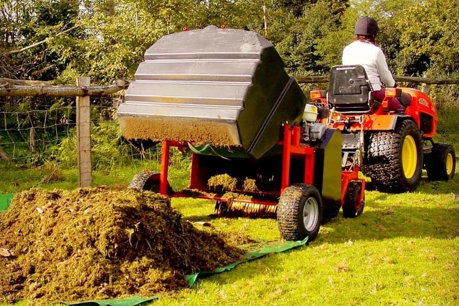 SCH Equestrian Powered Brush / Poo Picker 3 SCH Equestrian Powered Brush / Poo Picker - Image 3