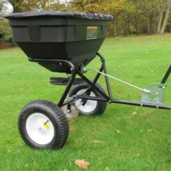 SCH TDS125 60kg Towed Budget Broadcast Spreader