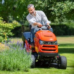 Simplicity Regent RD SRD360 107cm/42" Hydrostatic Rear Collect Lawn Tractor -Greenworks Sale Shop simplicity srd360 lawn tractor lifestyle 2