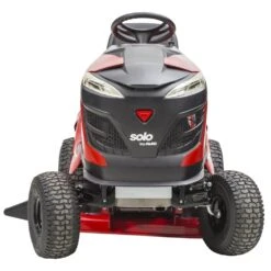 Solo By AL-KO T 18-111 HDS-A V2 Comfort 111cm/43.5" Hydrostatic Side Discharge / Mulching Lawn Tractor -Greenworks Sale Shop solo by al ko t22 111.3 hds a v2 lawn tractor front