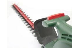 Webb WEEHT500 Electric Hedge Trimmer -Greenworks Sale Shop webb eht500 hedge trimmer blade and guard