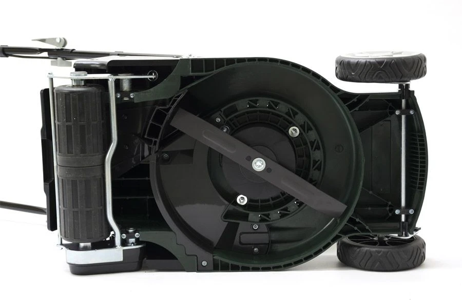 Webb RR17LIP Supreme 40V 3-in-1 Push Rear Roller Cordless Lawn Mower (with 4Ah Battery & Charger) 7 Webb RR17LIP Supreme 40V 3-in-1 Push Rear Roller Cordless Lawn Mower (with 4Ah Battery & Charger) - Image 7