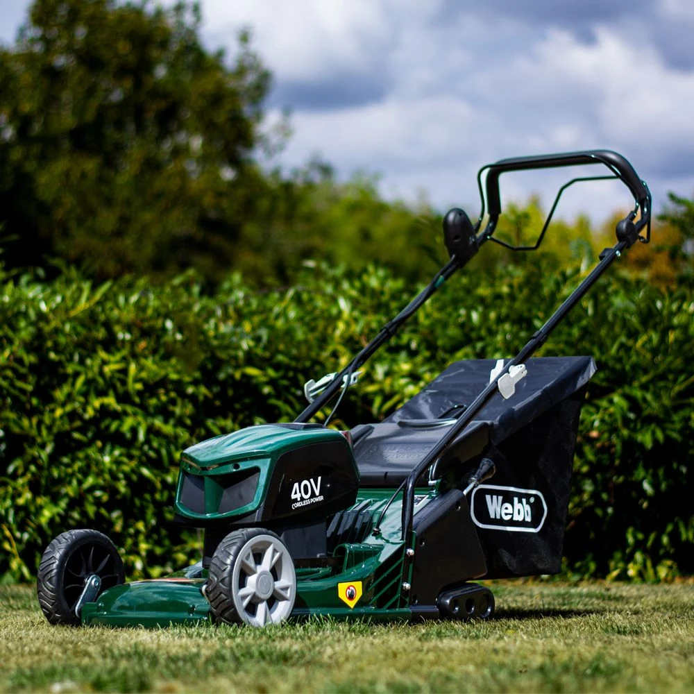 Webb WERR17LISPX2 Supreme 40V 3-in-1 Self-Propelled Rear Roller Cordless Lawn Mower (with 2 X 4Ah Batteries & Charger) 10 Webb WERR17LISPX2 Supreme 40V 3-in-1 Self-Propelled Rear Roller Cordless Lawn Mower (with 2 X 4Ah Batteries & Charger) - Image 10